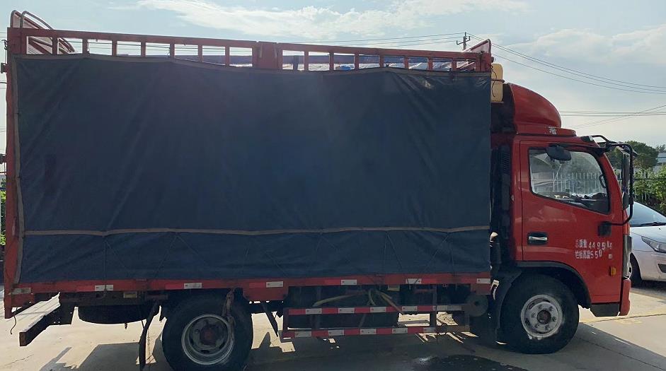 客戶復(fù)購的第5、6臺(tái)鋁材切割機(jī)出庫了，節(jié)前發(fā)貨，節(jié)后售后調(diào)試