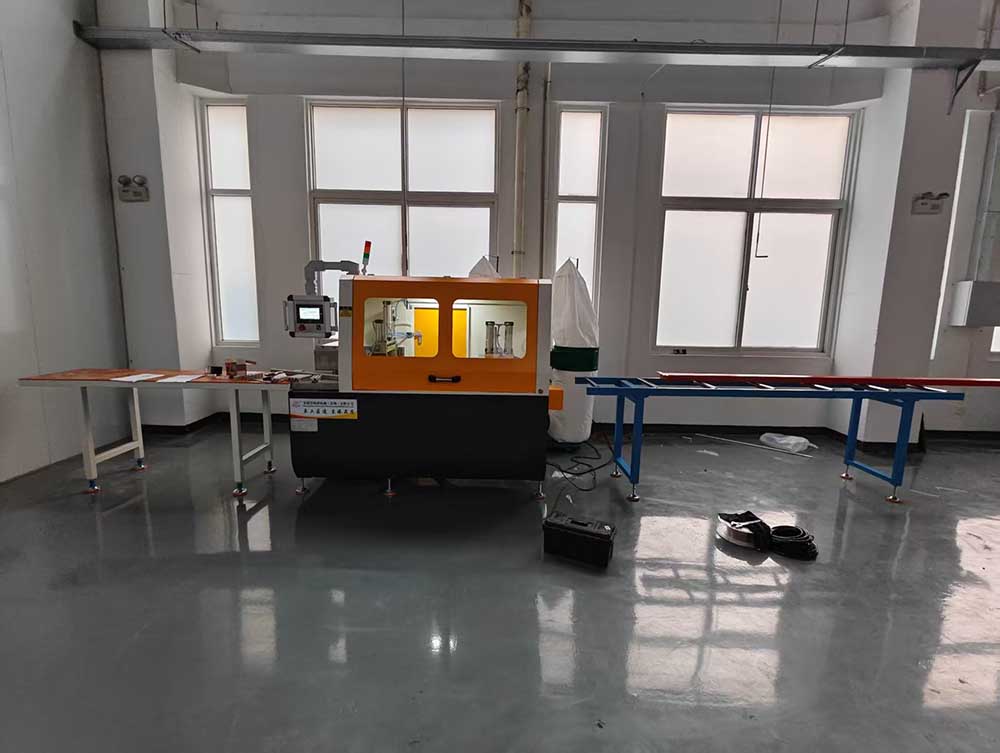 鋁材切割機-1 鋁材切割機-1