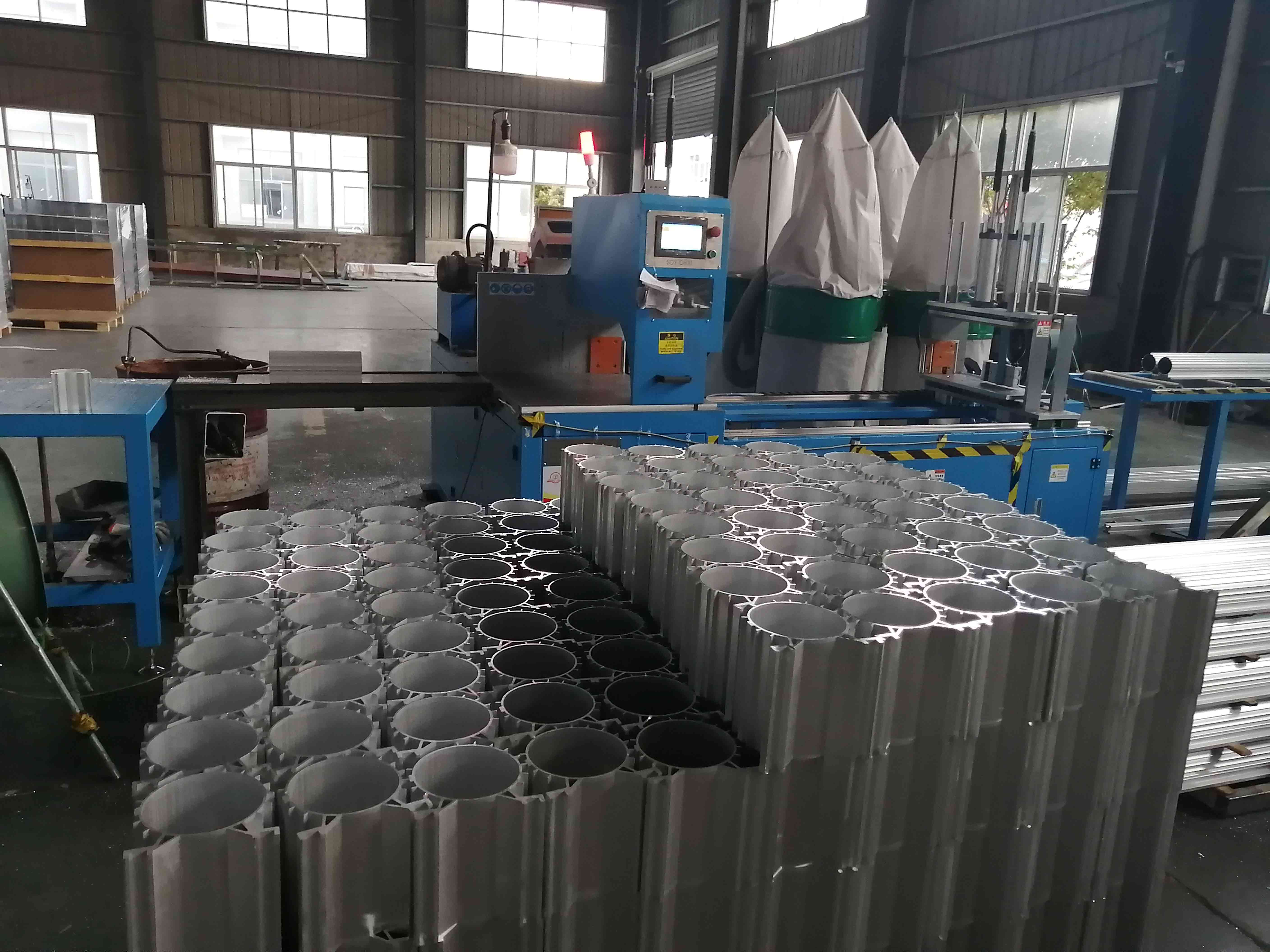 電動(dòng)機(jī)外殼切割-800設(shè)備5 電動(dòng)機(jī)外殼切割-800設(shè)備5